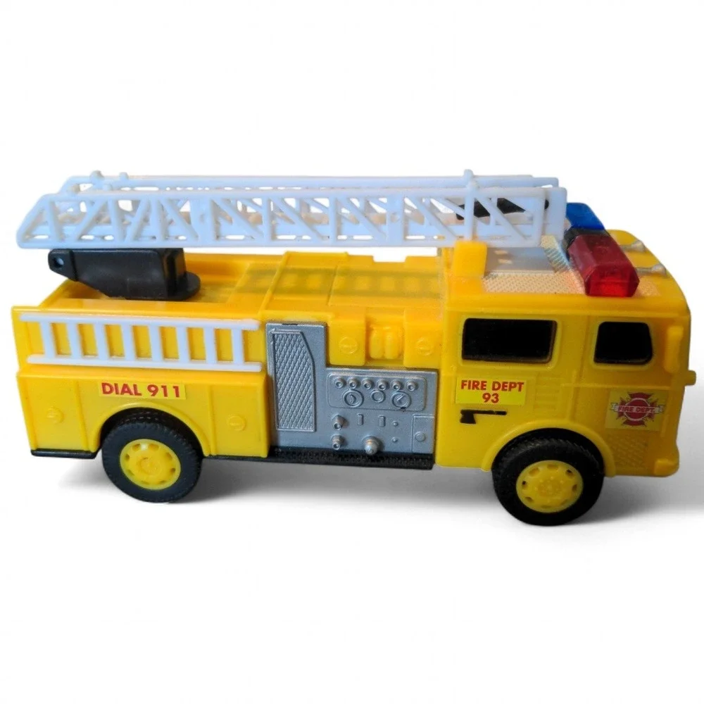 Galoob Kids OS Fire Truck Diecast Plastic Yellow Extension Ladder Vintage‎ 1999